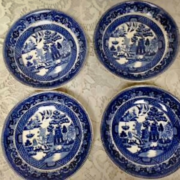 Vintage, Rare, Buffalo Pottery, 12-pc Blue Willow Snack-Dinner Set - Picture 7 of 12